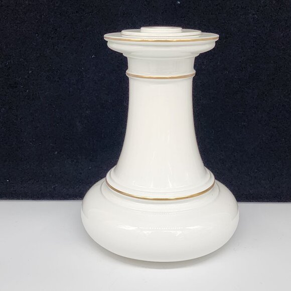 Vintage Lamp Base White Gold Trim 9" Tall 7" Diameter Lamp Parts Stiffel - Picture 5 of 7